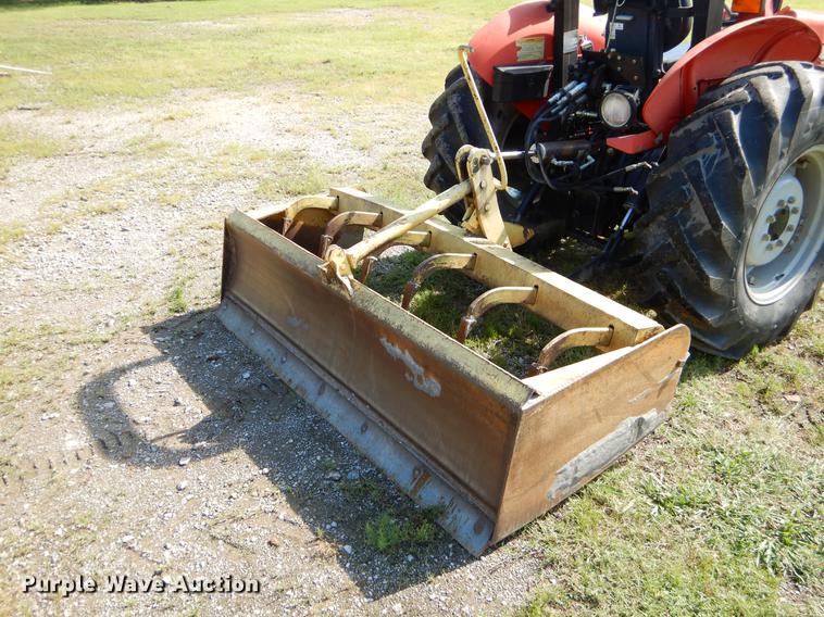 image for item EK9548 2004 Massey Ferguson 461 4WD tractor