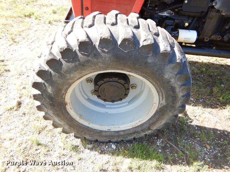 image for item EK9548 2004 Massey Ferguson 461 4WD tractor