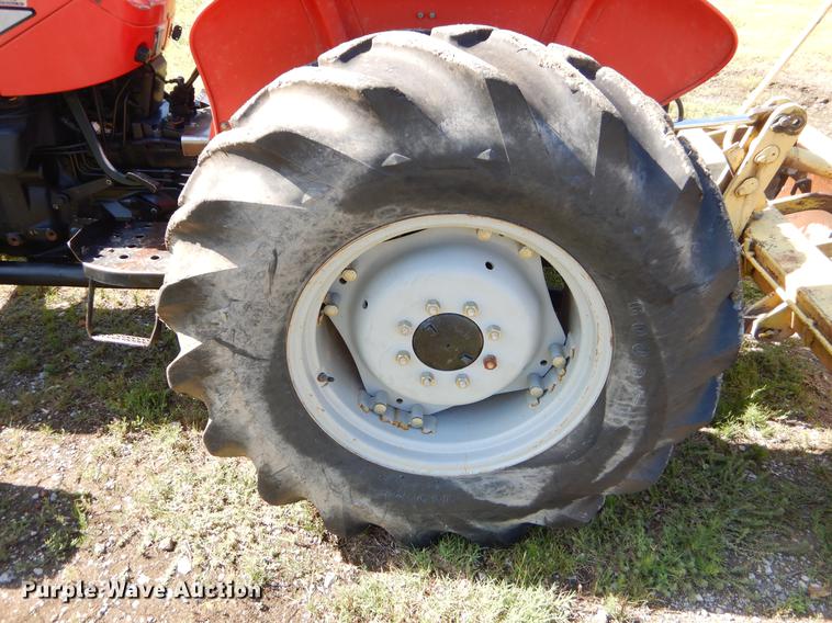image for item EK9548 2004 Massey Ferguson 461 4WD tractor