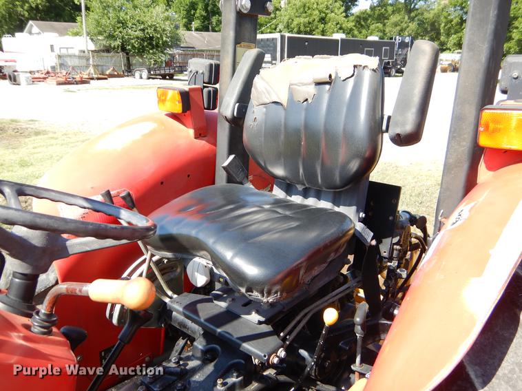 image for item EK9549 2006 Massey Ferguson 563 4WD tractor