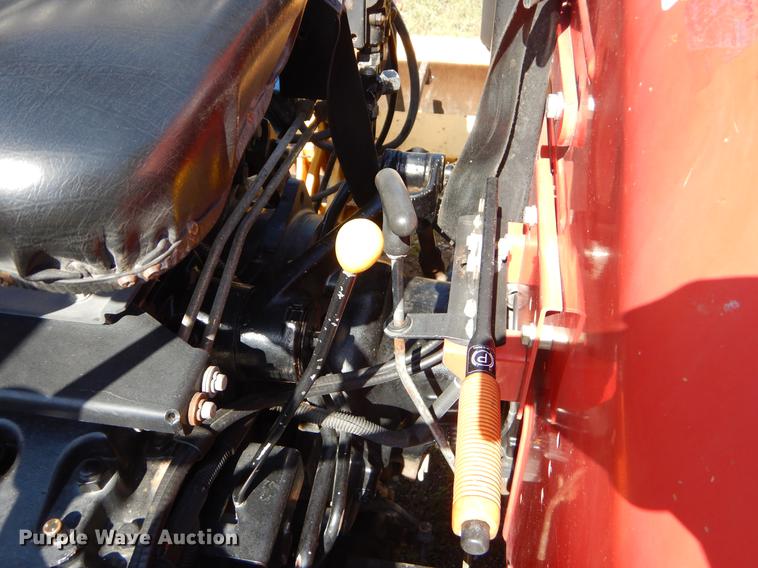 image for item EK9549 2006 Massey Ferguson 563 4WD tractor