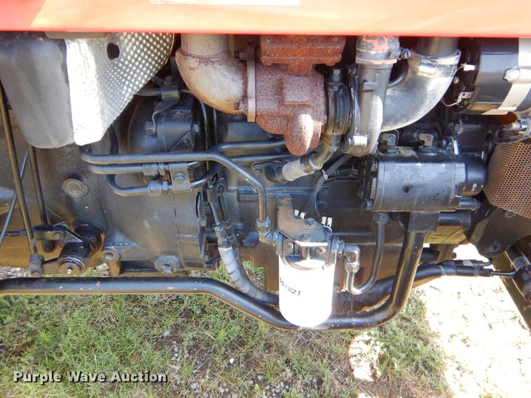 image for item EK9549 2006 Massey Ferguson 563 4WD tractor