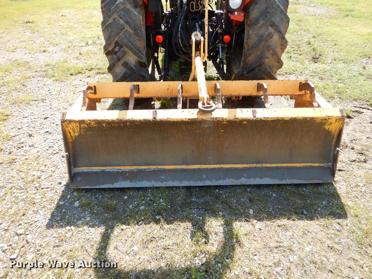 image for item EK9549 2006 Massey Ferguson 563 4WD tractor