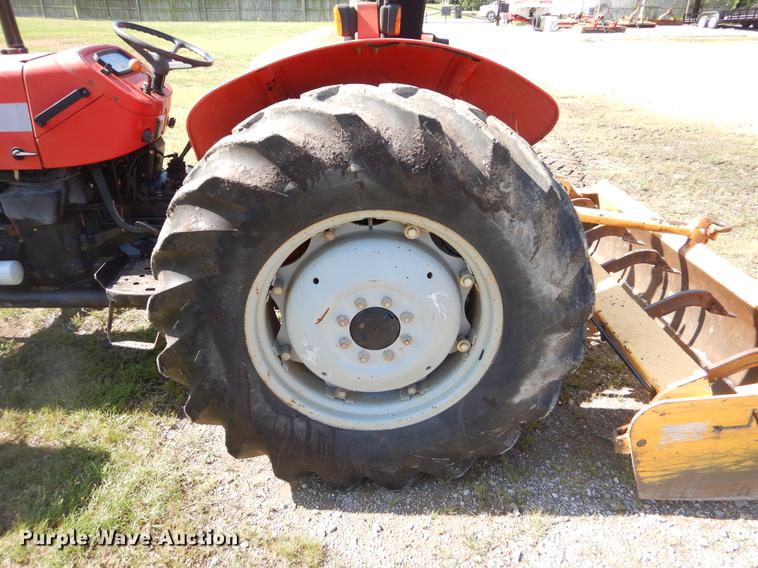 image for item EK9549 2006 Massey Ferguson 563 4WD tractor