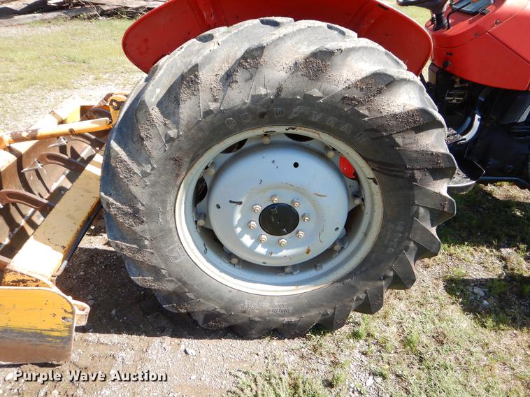 image for item EK9549 2006 Massey Ferguson 563 4WD tractor