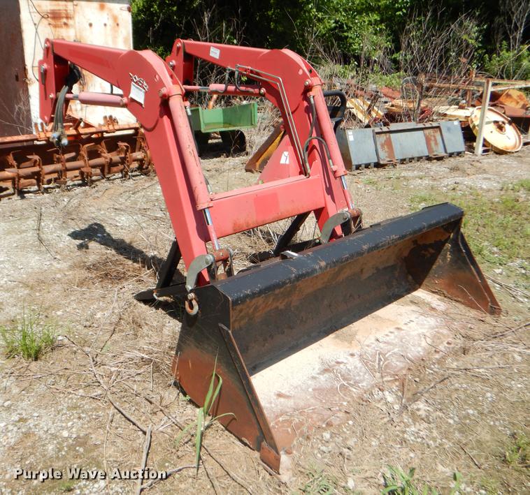 image for item EK9555 Massey Ferguson MF1055 loader