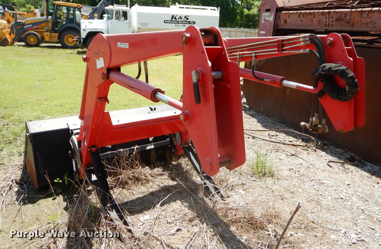 image for item EK9555 Massey Ferguson MF1055 loader
