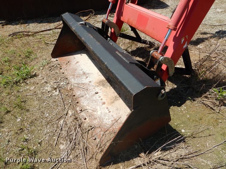 image for item EK9555 Massey Ferguson MF1055 loader