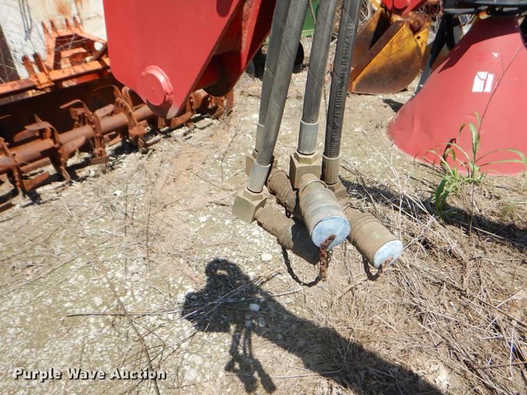 image for item EK9555 Massey Ferguson MF1055 loader