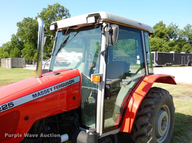 image for item EK9556 1998 Massey Ferguson 4225 tractor