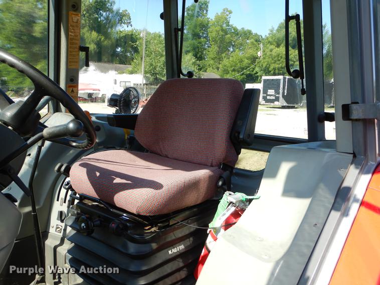 image for item EK9556 1998 Massey Ferguson 4225 tractor