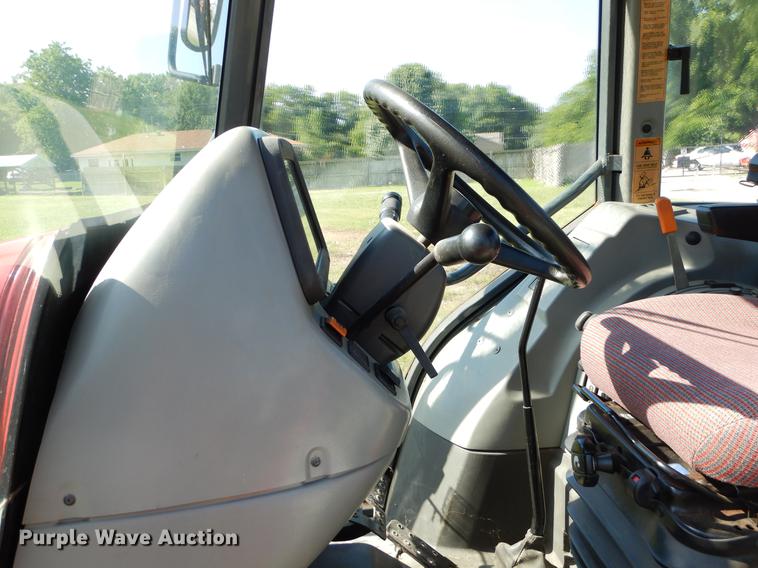 image for item EK9556 1998 Massey Ferguson 4225 tractor