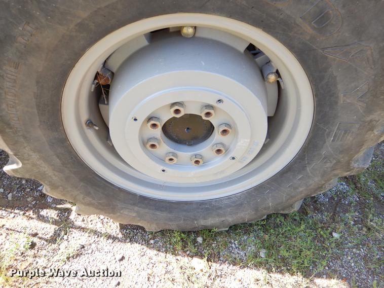 image for item EK9556 1998 Massey Ferguson 4225 tractor