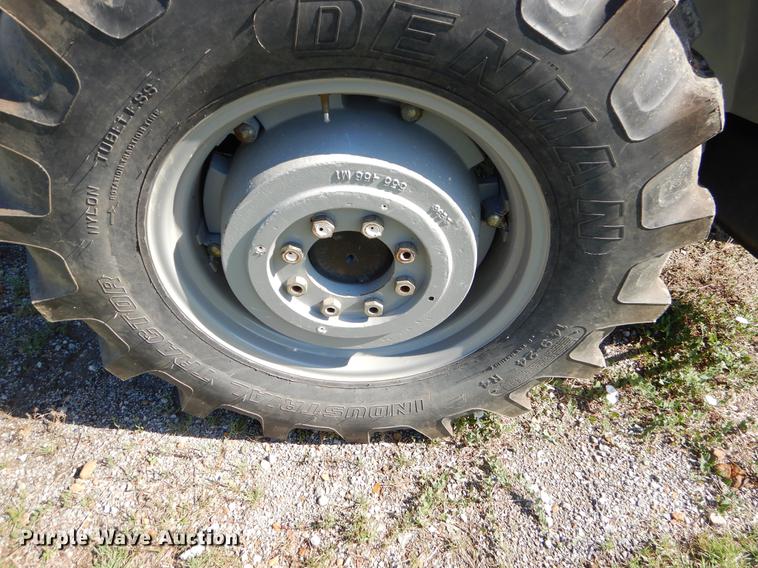 image for item EK9556 1998 Massey Ferguson 4225 tractor