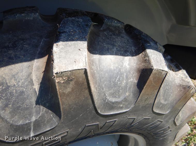 image for item EK9556 1998 Massey Ferguson 4225 tractor