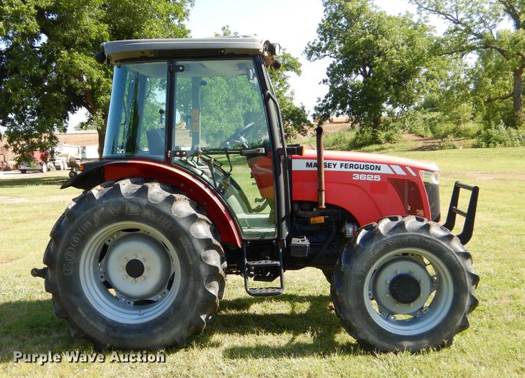 image for item EK9561 2006 Massey Ferguson 3625 4WD tractor