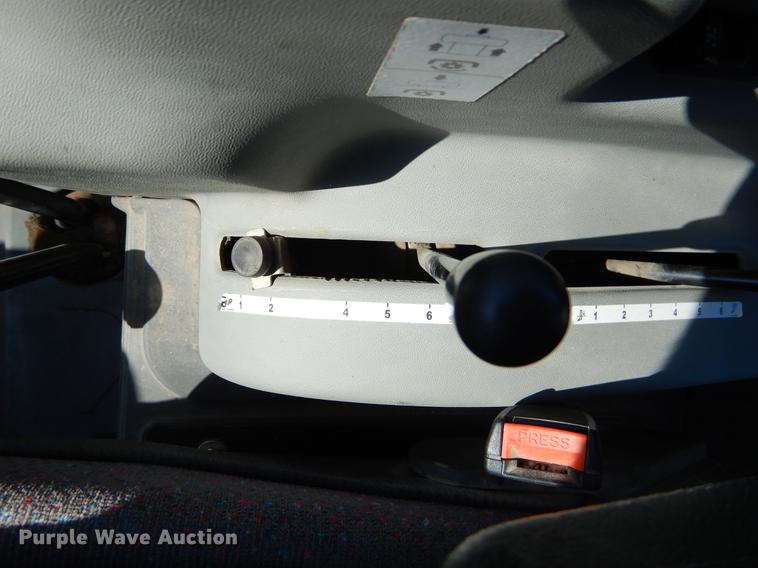 image for item EK9561 2006 Massey Ferguson 3625 4WD tractor