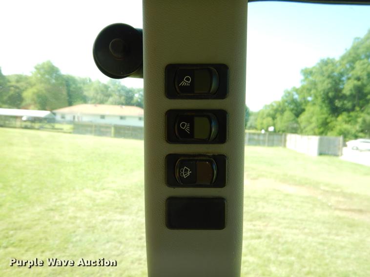 image for item EK9561 2006 Massey Ferguson 3625 4WD tractor