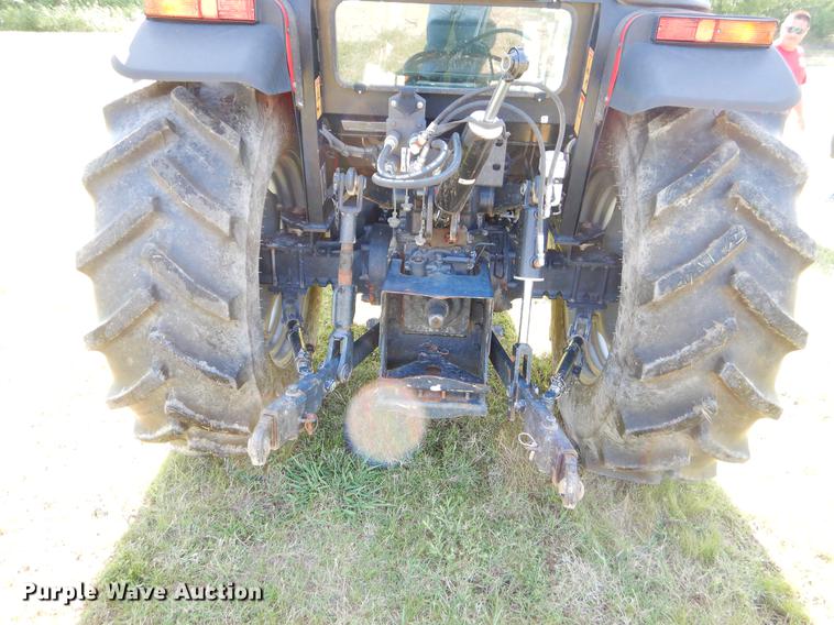 image for item EK9561 2006 Massey Ferguson 3625 4WD tractor