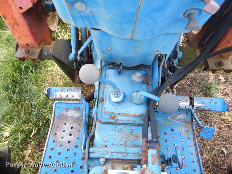 image for item EK9572 Ford 2310 tractor