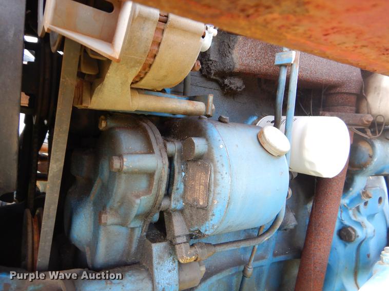 image for item EK9572 Ford 2310 tractor