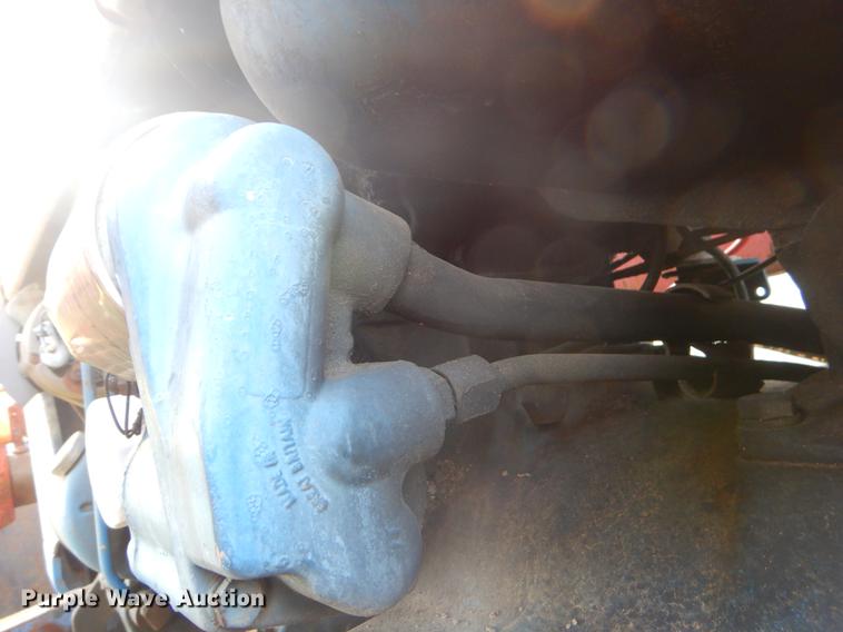 image for item EK9572 Ford 2310 tractor