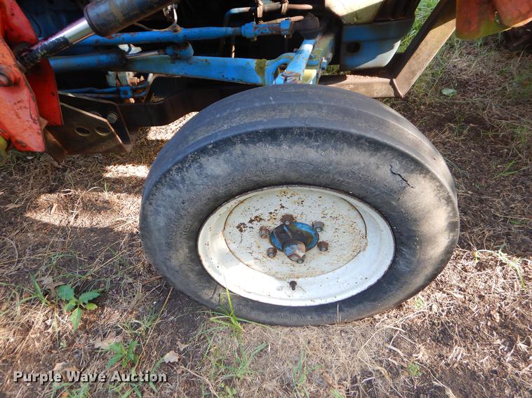 image for item EK9572 Ford 2310 tractor