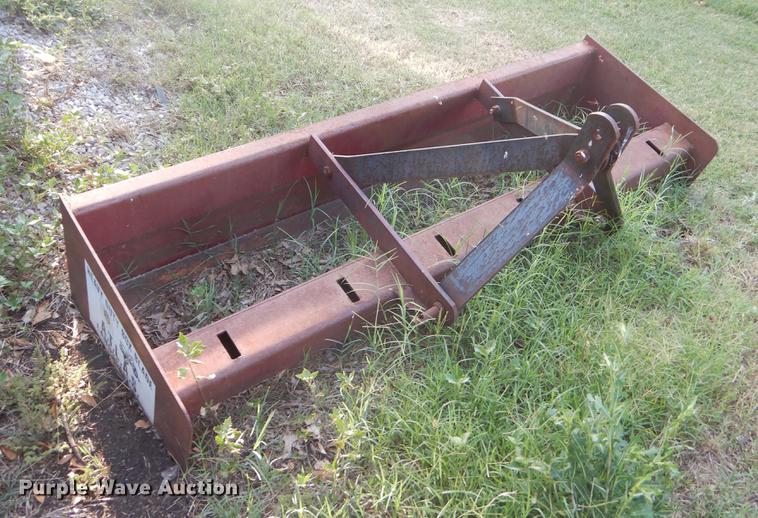 image for item EK9572 Ford 2310 tractor