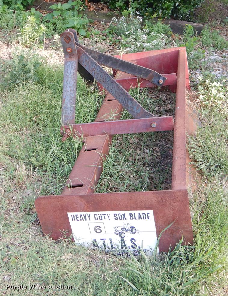 image for item EK9572 Ford 2310 tractor