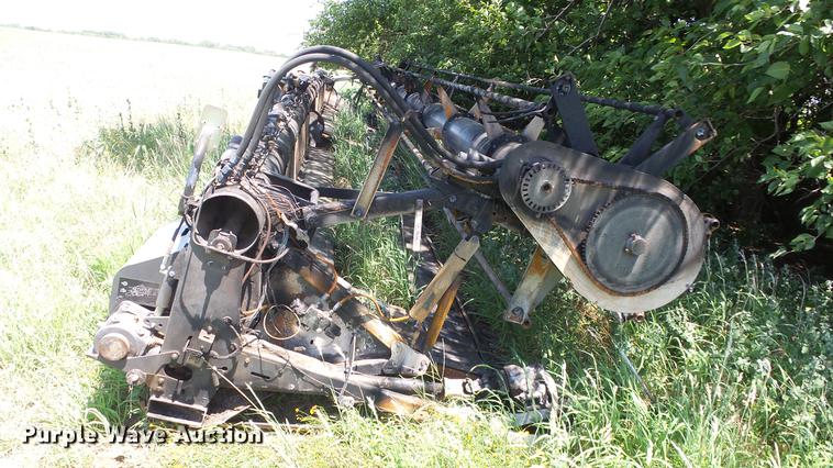 image for item ER9549 2011 AGCO Dyna flex head