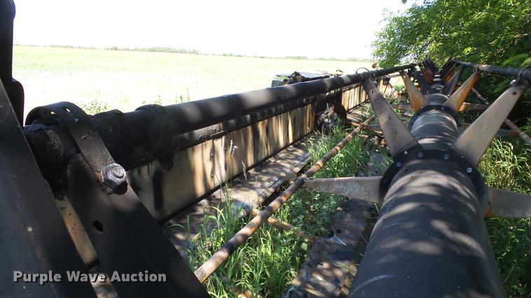 image for item ER9549 2011 AGCO Dyna flex head