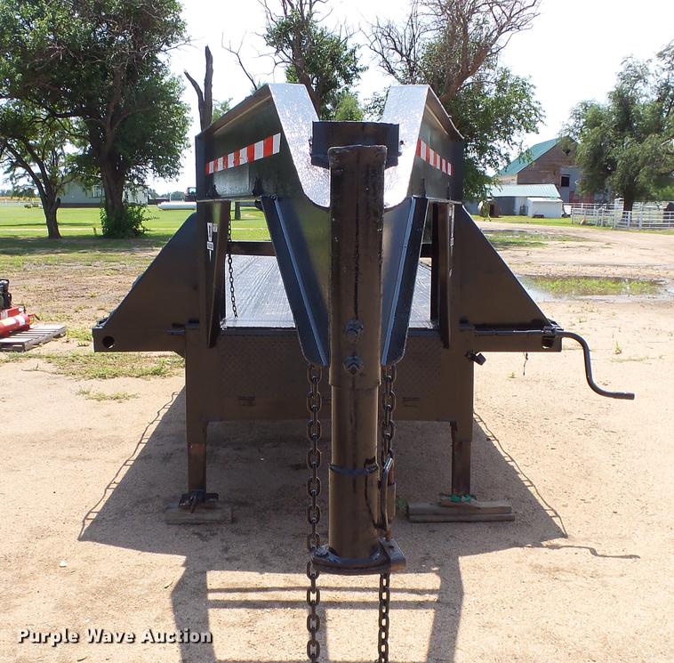 image for item ET9332 2002 PJ equipment trailer