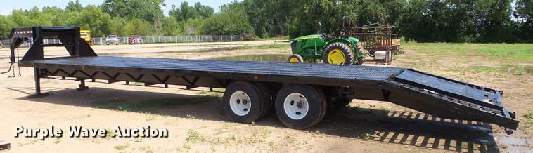 image for item ET9332 2002 PJ equipment trailer
