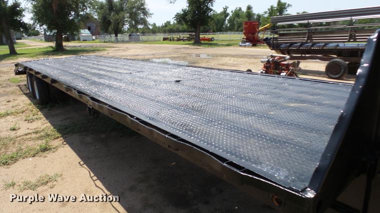 image for item ET9332 2002 PJ equipment trailer