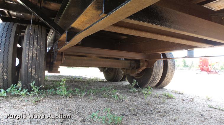 image for item ET9332 2002 PJ equipment trailer