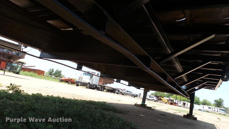 image for item ET9332 2002 PJ equipment trailer