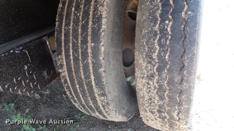 image for item ET9332 2002 PJ equipment trailer