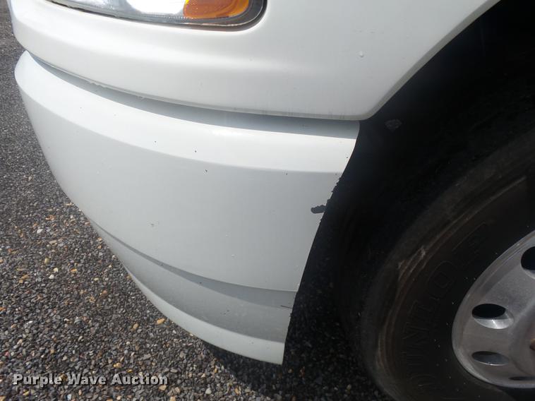 image for item DB7101 2007 Mack Vision CXN613 semi truck