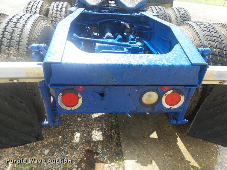 image for item DB7101 2007 Mack Vision CXN613 semi truck