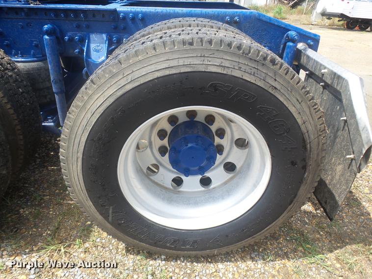 image for item DB7101 2007 Mack Vision CXN613 semi truck