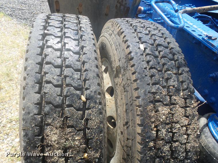 image for item DB7101 2007 Mack Vision CXN613 semi truck