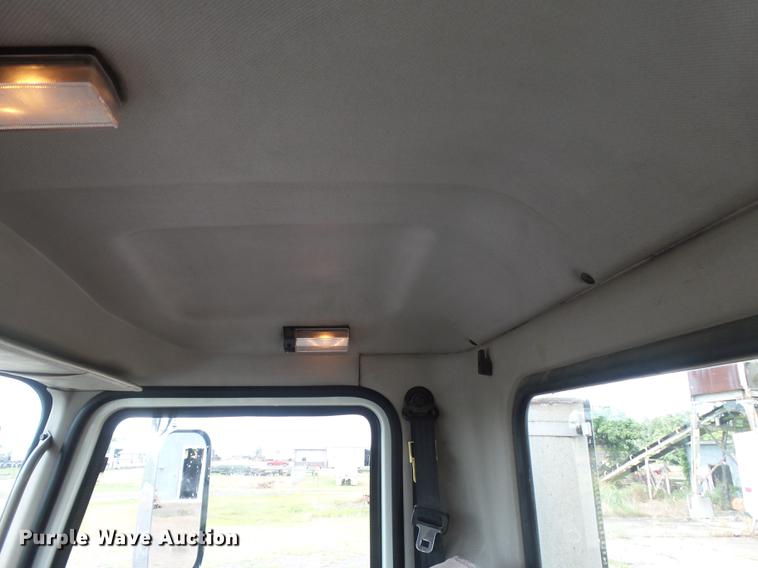 image for item DB7101 2007 Mack Vision CXN613 semi truck