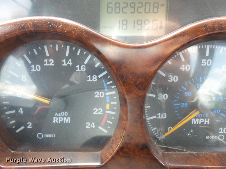 image for item DB7101 2007 Mack Vision CXN613 semi truck