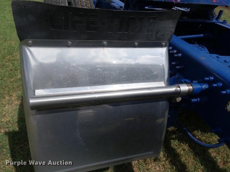 image for item DB7102 2007 Mack Vision CXN613 semi truck