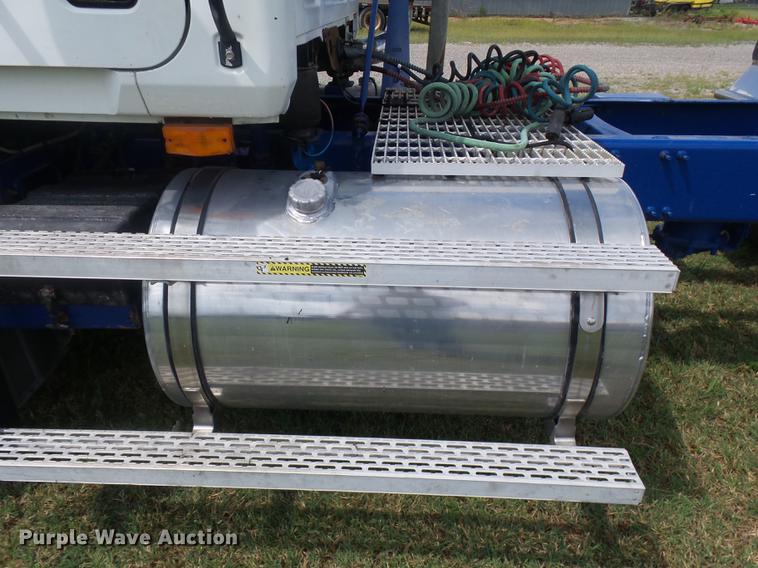 image for item DB7102 2007 Mack Vision CXN613 semi truck