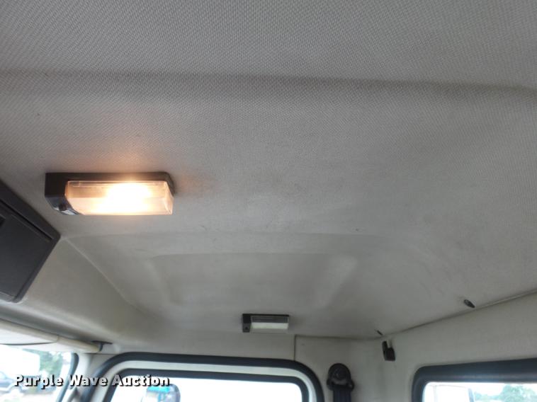 image for item DB7102 2007 Mack Vision CXN613 semi truck