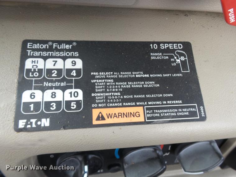 image for item DB7102 2007 Mack Vision CXN613 semi truck