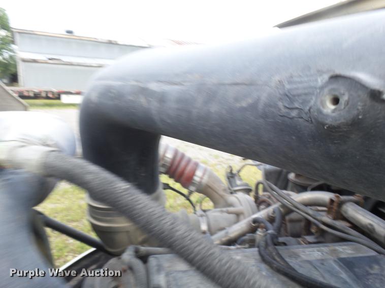 image for item DB7102 2007 Mack Vision CXN613 semi truck