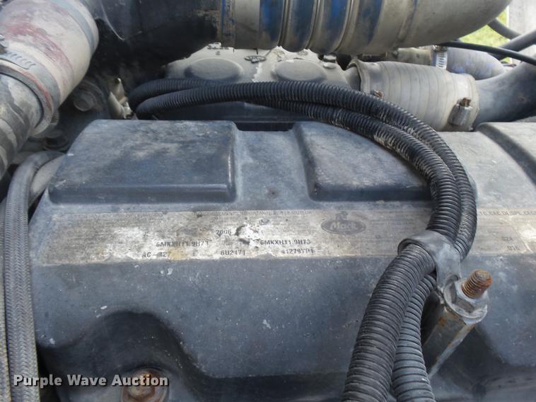 image for item DB7102 2007 Mack Vision CXN613 semi truck