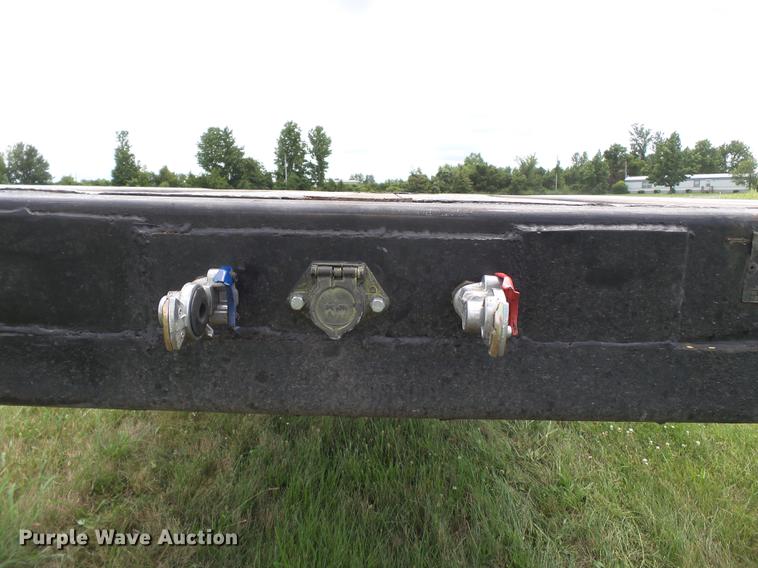 image for item DB7103 1996 Utility FS2CHAE flatbed trailer